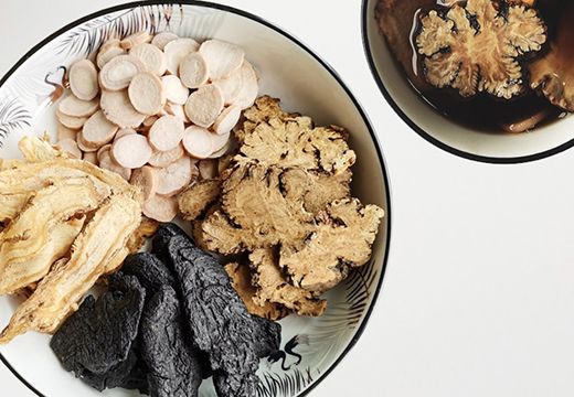 藥材如何更好的保存,藥材烘干機(jī)大顯身手！-[集木烘干]